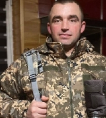 Воїну з Рокитнівщини передали форму від дитячої музичної школи