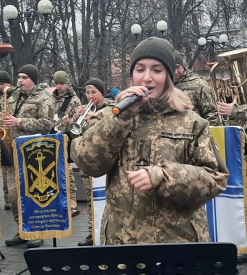Різдвяний подарунок від військового оркестру для жителів Миколаєва (ВІДЕО)