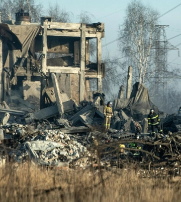 Іронічно: мобілізованих, які загинули в Макіївці, за 40 днів благословили хрестом з Луганська