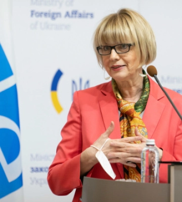 Война в Украине привела к росту преступности в сфере торговли людьми - генсек ОБСЕ Война в Украине привела к росту преступности в сфере торговли людьми - генсек ОБСЕ
