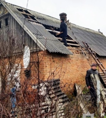 россияне двое суток подряд обстреливают Запорожье и область - полиция показала последствия