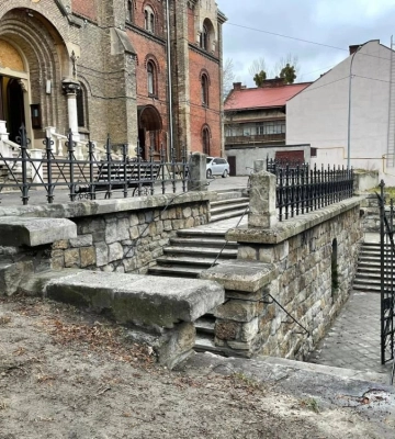 У Львові відновили центральний вхід до храму св. Іоана Золотоустого