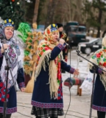 У Вараші на авто для єгерської бригади наколядували понад 20 тисяч гривень. ФОТО