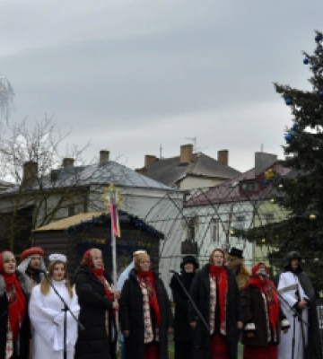 У Бродах відбувся Різдвяний вертеп на підтримку ЗСУ (ФОТО)