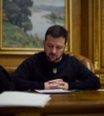 Украина ожидает усиления оборонной поддержки от Чехии: Зеленский поговорил с премьером страны
