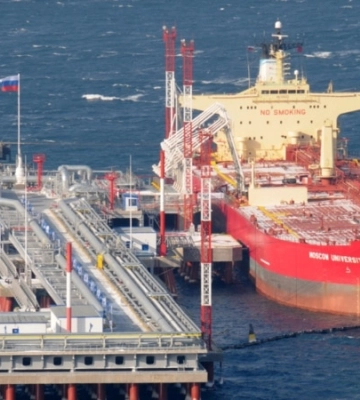 Російська нафта торгувалася на рівні менш як 38 доларів за барель – Bloomberg