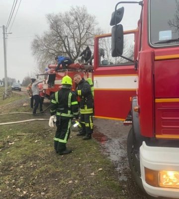 У Рівненському та Сарненському районах горіли житлові будинки