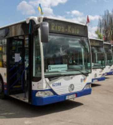 У Києві на маршрути вийдуть нові автобуси — Кличко