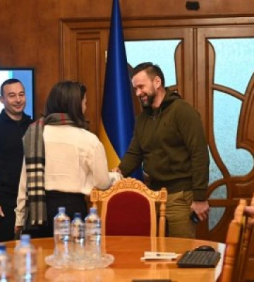 Сьогодні на Закарпатті з робочим візитом перебуває Надзвичайний і Повноважний Посол Канади в Україні Лариса Ґаладза-Кронін
