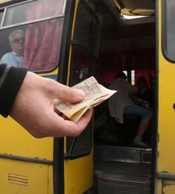 У Дніпрі частина автобусів повернеться до звичних маршрутів