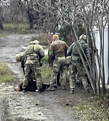 СБУ затримала ще одного зрадника на Харківщині: допомагав окупантам вивозити українське зерно в росію