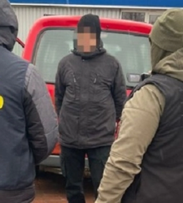 На Волинь завозили автівки під виглядом допомоги для ЗСУ, а потім продавали (фото, відео)