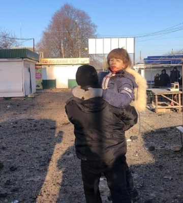Обстрел рынка в Шевченково: в ХОВА рассказали о состоянии раненой 10-летней девочки