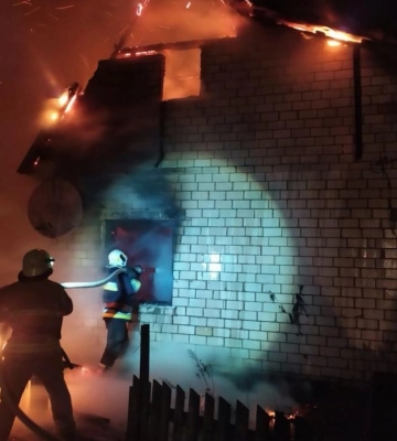У Рівненському та Сарненському районах горіли приватні будинки (ВІДЕО)
