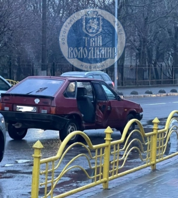 На Волині водій збив жінку на переході і втік