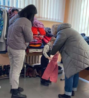 Банки одягу у Дніпрі: отримувачі теплих речей вдячні місту за турботу