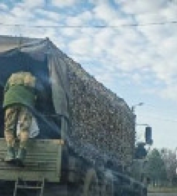 Перемирием не пахнет: под Мариуполем снова фиксируют движение больших колонн вражеской техники