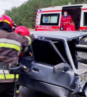 На дорогах Львівщини вчора сталась 41 ДТП, є потерпілі