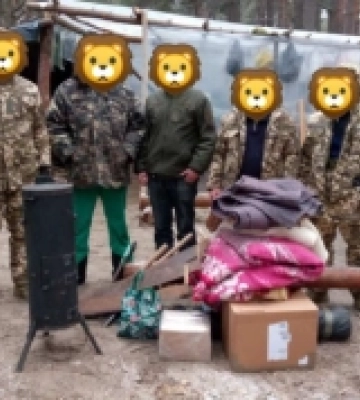 З Острога бійцям на передову відправили буржуйку та інструменти