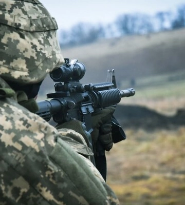 Звільнення військових під час війни: юрист назвав основні труднощі