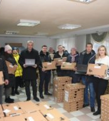 Завершено доставку останньої партії хромбуків