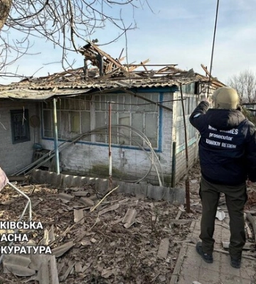 Окупанти обстріляли будинки мирних мешканців на Харківщині