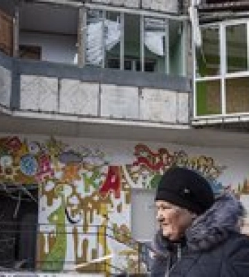 Россияне нанесли удар по роддому в Херсоне, начался пожар, выбиты окна — глава ОВА