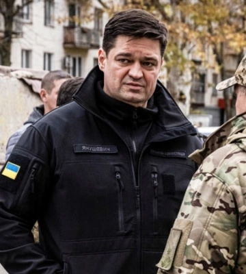 У Херсоні нові вибухи. Попередньо, є &quot;приліт&quot; по пологовому будинку, – соцмережі