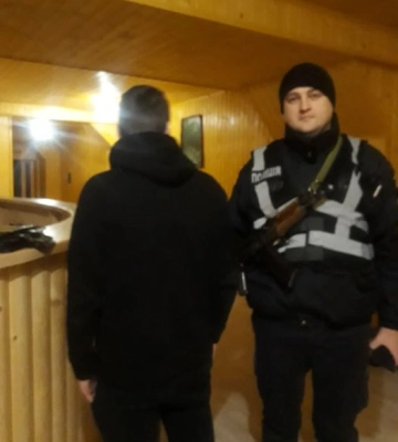 У Рахові затримали домашнього насильника: він побив 26-річну дружину