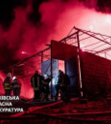 В Харькове обстрелянный оккупантами склад пиротехники горел на площади более 1000 кв.м 