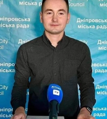 В Днепре запускают перевыпуск ученических: когда и как получить документ