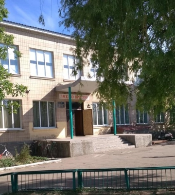 Підрядник у Кривому Озері заволодів 200 тисячами гривень під час ремонту даху школи
