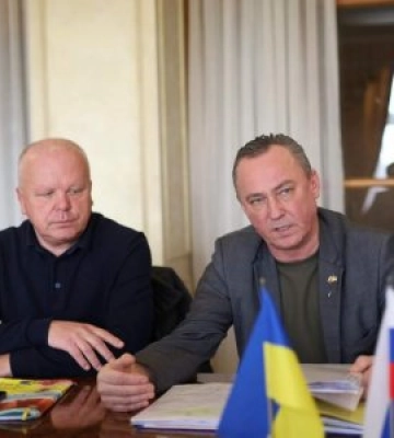 Словацькі благодійники допоможуть поліпшити житлові умови дітям-сиротам та переселенцям, які проживають у Закарпатті