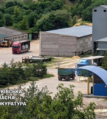 Житель Купянщины предоставил помещения для военных и техники РФ — прокуратура