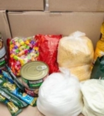 В Острозі роздаватимуть продуктові пакети переселенцям з дітьми