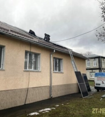 Для лікарні у Звягелі на Житомирщині встановили сонячну електростанцію