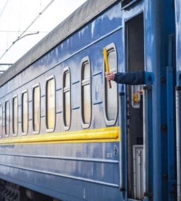 Укрзалізниця змінює рух поїздів, що курсують на ділянці Кривий Ріг – Нікополь – Запоріжжя