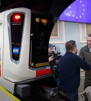 Варшава безвозмездно передаст Киеву 60 вагонов метро, – Кличко