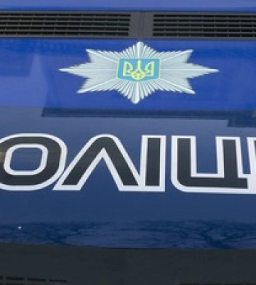 Прямо на вулиці: на Кіровоградщині перехожому вручили повістку у &quot;жорсткій&quot; формі, відео