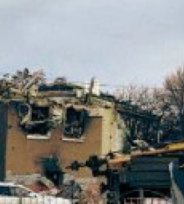У Маріуполі рашисти знесли історичний &quot;Будинок з годинником&quot;