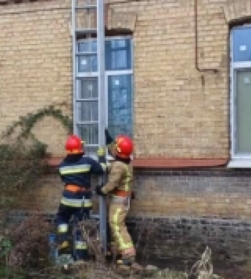 В одній із рівненських квартир знайшли непритомну жінку