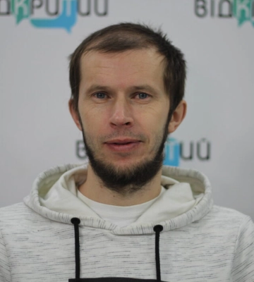 У Дніпрі волонтери роблять потужні павербанки для ЗСУ 