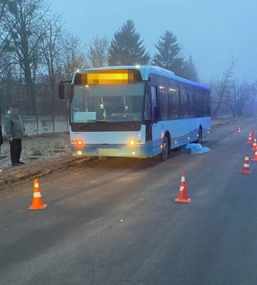 У Луцьку під колесами маршрутки загинула жінка