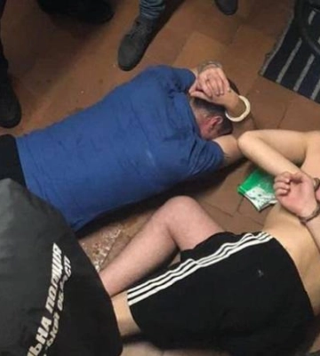 “Бізнес” у СІЗО: у Рівному викрили групу шахраїв
