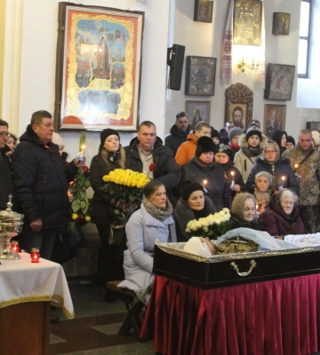 У Полтаві попрощалися із розвідником, який загинув поблизу Авдіївки