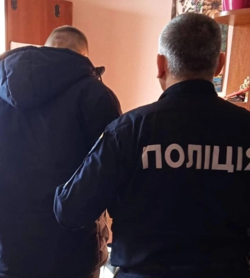 На вокзалі у Львові мешканець Івано-Франківщини пограбував киянина