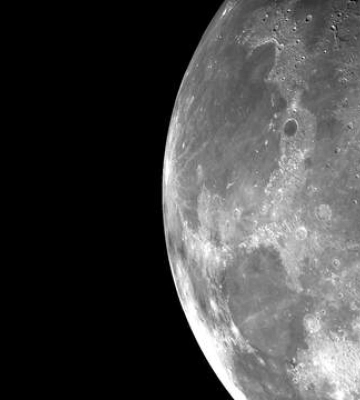 Наземний телескоп зробив нові фотографії Місяця з найвищою роздільною здатністю