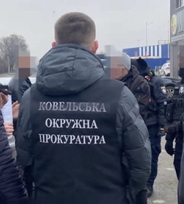 На Волині лікар за $10 000 допомагав чоловікам виїжджати до ЄС 