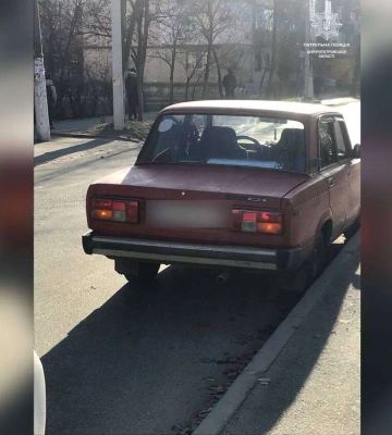 У Дніпрі затримали п&amp;#039;яного водія з пляшкою алкоголю
