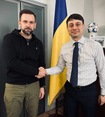 На Закарпатті з робочим візитом перебуває керівник Федерації хокею України